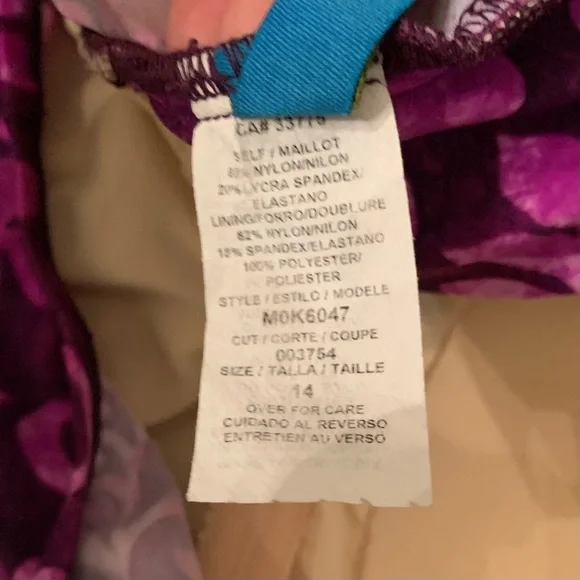 Vintage Maxine of Hollywood Purple Floral Swimsuit One Piece Figure Flattering - Picture 7 of 16